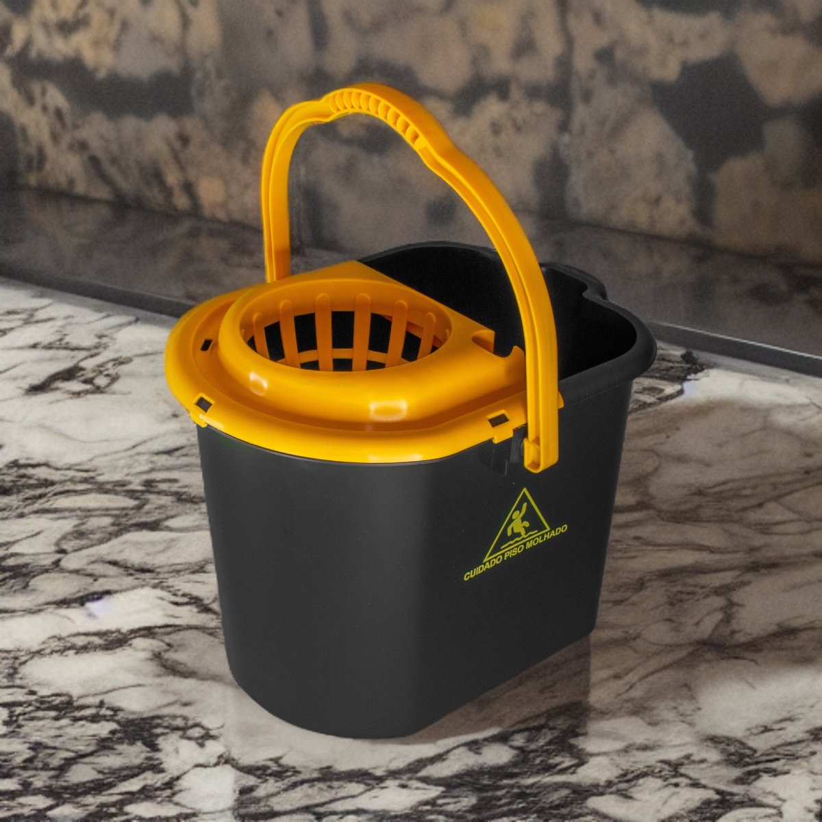 Balde super reforçado com espremedor – 15 litros - Image 2